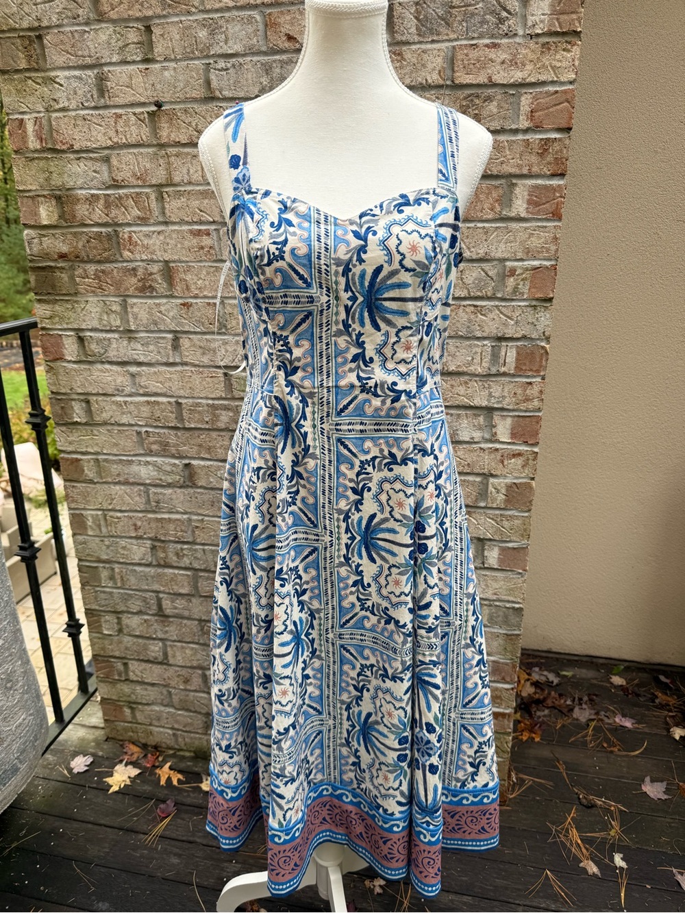 Avec Les Filles Blue and White Printed Midi Dress